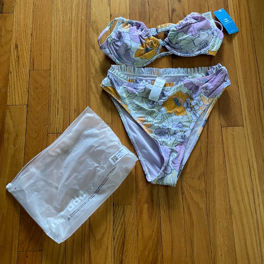 Cupshe size medium swim suit, ultra high waist, underwire top, NWT